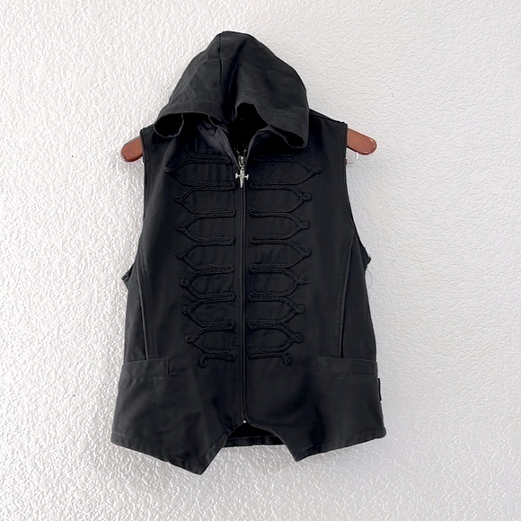 Tripp NYC Black Denim Vest Jacket - Picture 3 of 17